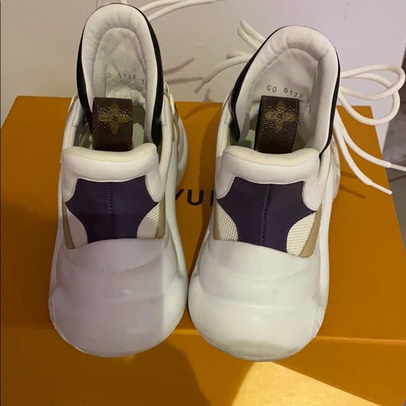 LOUIS VUITTON ARCHLIGHT SNEAKERS - Picture 6 of 10